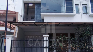 Rumah Favorit di Bandung Kota, Bandung, 4 KT, Harga 2,49 Miliar