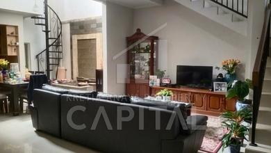 Rumah Idaman di Bandung Kota, Bandung, 3 KT, Harga 2,1 Miliar