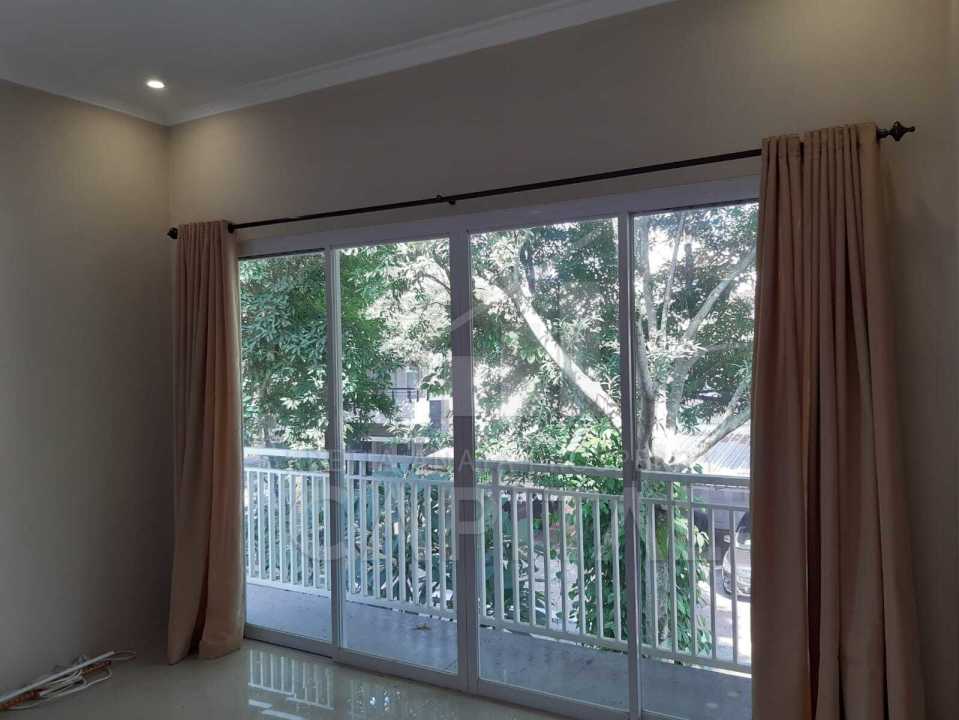 Rumah Sewa Murah Lokasi Kota Baru Parahyangan, Bandung, LB 185m²