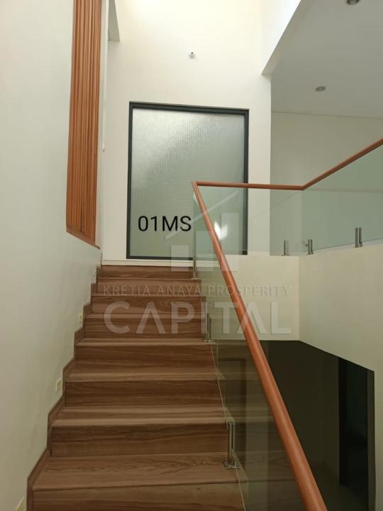 Dikontrakkan Rumah Murah di Ciumbuleuit, Bandung, LT 248m²