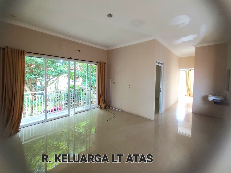Dikontrakkan Rumah Murah di Kota Baru Parahyangan, Bandung, LT 190m²