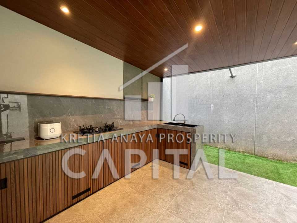 Rumah Sewa Murah Lokasi Kota Baru Parahyangan, Bandung, LB 94m²
