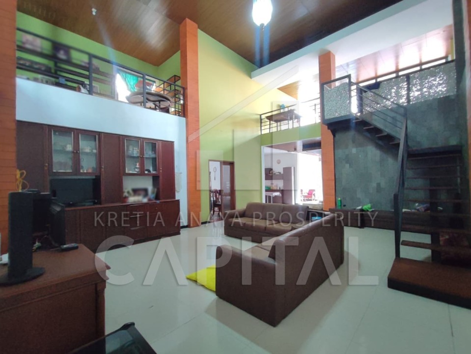 Rumah Siap Huni di Antapani, Bandung, LT 2569m², Harga 900 Juta /tahun