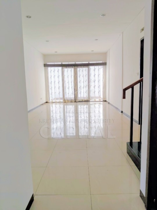 Rumah Minimalis Disewakan di Setra Duta, Bandung, Harga Ekonomis
