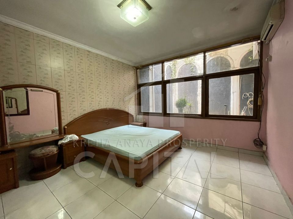 Kontrakan Murah di Pasteur, Bandung, 4 KT, Harga 150 Juta /tahun