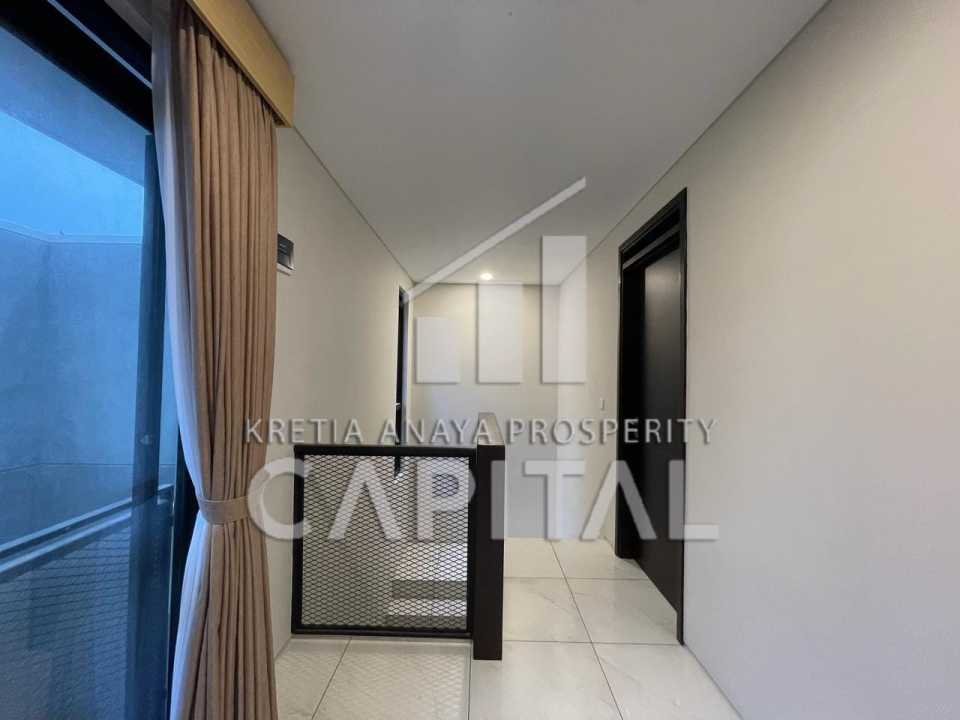 Rumah Sewa Murah Lokasi Kota Baru Parahyangan, Bandung, LB 94m²