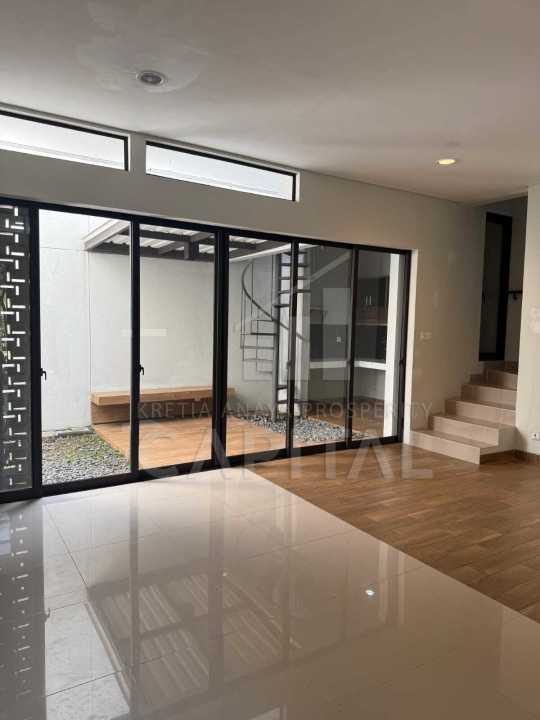 Rumah Sewa Nyaman Lokasi Summarecon Bandung, Bandung, LB 101m²