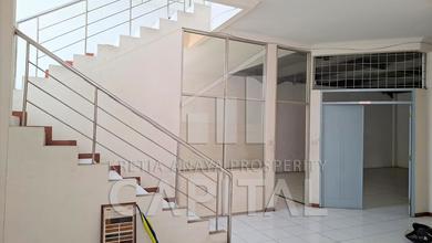 Gedung Plus Gudang Siap Pakai Strategis di Area Buah Batu
