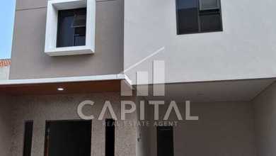 Jual Rumah Strategis di Sariwangi, Bandung - LT 64m²