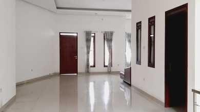 Jual Rumah Cantik LT 250 m2 di Moch Toha, Bandung