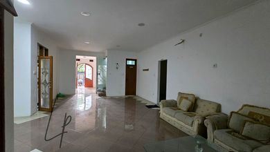 Rumah Area Premium Lengkong, Bandung - Harga Menarik 4,15 Miliar