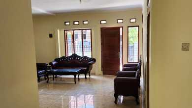 Rumah Sewa Nyaman Lokasi Buah Batu, Bandung, LB 180m²