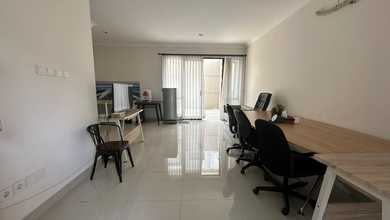 Rumah Megah Semi Furnished Daerah Strategis Daerah Buah Batu