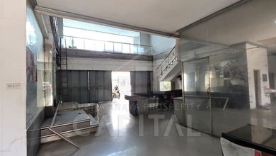 Ruang Usaha Luas Siap Pakai di Ahmad Yani Bandung