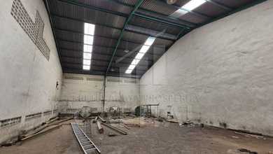 Gudang Siap Pakai di Cibaligo