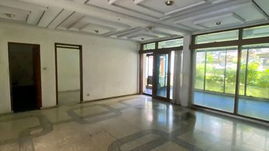 Kesempatan Langka, rumah Prestisius di Setra Sari, Bandung, LB 350m²