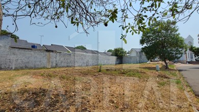 Tanah Favorit di Area Karawang Barat, Karawang, LT 144m²