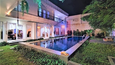 For Sale rumah Eksklusif di Kemang, Jakarta Selatan - LT 1143m²