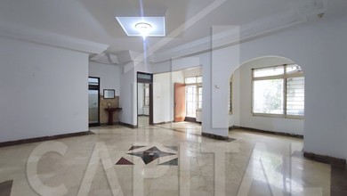Hunian Mewah di Kawasan Buah Batu, Bandung, LB 176m², Harga 4,92 Miliar