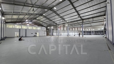 Gudang strategis lantai epoxy di mainroad soekarno hatta