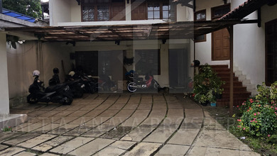 Penawaran Eksklusif, rumah Mewah di Cigadung, Bandung, LB 450m²