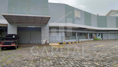 Hot Listing - Tanah & Bangunan Strategis Jalan Surapati