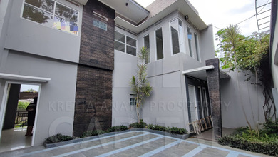 Jual Rumah Strategis di Setiabudi, Bandung - LT 225m²