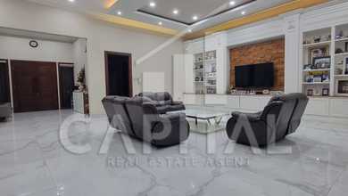 Penawaran Eksklusif, rumah Mewah di Kota Baru Parahyangan, Bandung, LB 900m²