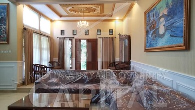 Disewakan Rumah Minimalis Daerah Kota Baru Parahyangan, Bandung, LT  322 m2