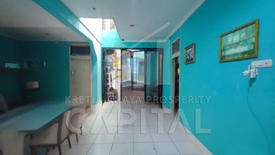 Hunian Elegan di Pasteur, Bandung, 8 Kamar Tidur, LT 308m²