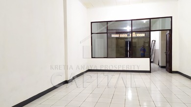 Best Deal! Ruko Renovasi di Ahmad Yani, Harga Turun