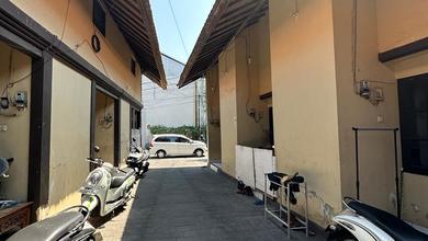 Rumah Mewah di Pemogan, Denpasar, 12 Kamar Tidur, LT 499m²