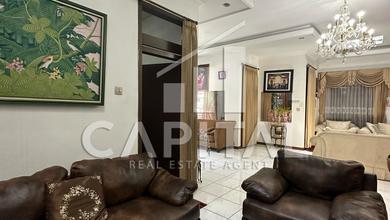 Hunian Favorit di Arcamanik, Bandung, 7 KT, Harga 2,3 Miliar