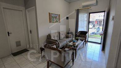 Jual Rumah Cantik Luas 128 m2 area Kota Baru Parahyangan, Bandung