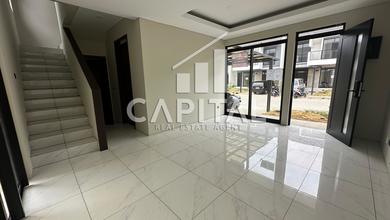 For Sale rumah Eksklusif di Kota Baru Parahyangan, Bandung - LT 120m²
