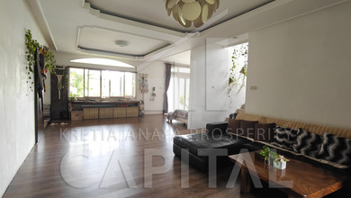 Rumah Prestisius di Kawasan Kota Baru Parahyangan, Bandung, LB 600m², Harga 9,6 Miliar