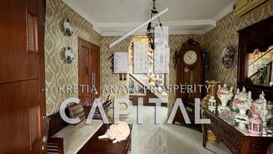 Hunian Favorit di Gatot Subroto, Bandung, 4 KT, Harga 2,4 Miliar