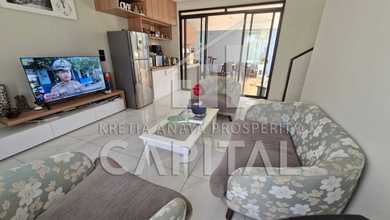 Jual Rumah Megah LT 120 m2 Kawasan Kota Baru Parahyangan, Bandung