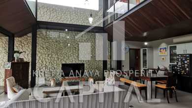 Hunian Elegan di Kota Baru Parahyangan, Bandung, 5 KT, LT 548m²