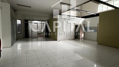 Rumah Usaha Sangat Strategis di Jalan Surya Sumantri Cocok Banget Buat Berbagai Jenis Usahamu