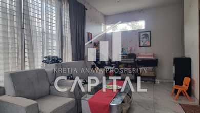 Rumah Mewah di Kawasan Kota Baru Parahyangan, Bandung, LB 281m², Harga 4,6 Miliar