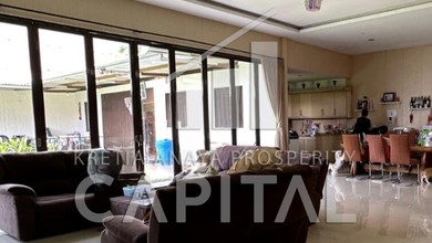 Rumah Modern di Cipaku, Bandung, LT 310 m2