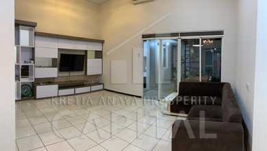 Rumah Elegan di Kota Baru Parahyangan, Bandung, 3 Kamar Tidur, LT 162m²