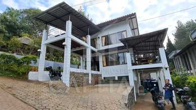 Villa Cantik Full Furnished  Istana Bunga Lembang Bandung Barat