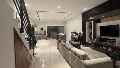Rumah Dijual di Setra Duta, Bandung, LB 170m², Harga Terbaik!