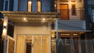 Dua Unit Ruko Rendeng Cantik Siap Pakai di Pasir Salam Bandung