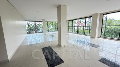 Gedung 7 Lantai Tengah Kota Area Tidak Jauh Dari Alun-Alun Kota Bandung