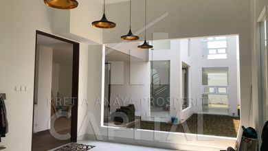 Rumah Elite di Kawasan Setiabudi, Bandung, LB 330m², Harga 4,6 Miliar