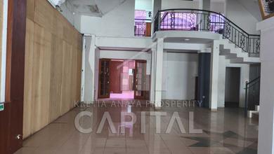 Strategis Gedung Cocok untuk Usaha di Jalan Riau Bandung