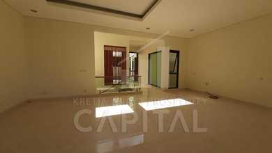 Rumah Sewaan Murah di Ciumbuleuit, Bandung, 3 KT, Harga 150 Juta /tahun
